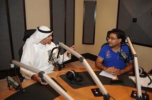 خالد الفضلي ومايك مبلتع اثناء البرنامج 	هاني الشمري﻿