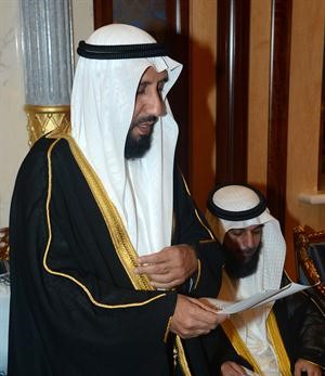 خالد الخراز يلقي قصيدته في اللقاء

