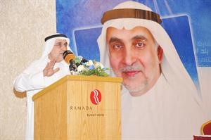 احمد لاري متحدثا للحضور