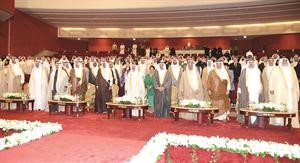 صاحب السمو الامير الشيخ صباح الاحمد وسمو ولي العهد الشيخ نواف الاحمد وجاسم الخرافي والشيخ جابر العبدالله والشيخ فيصل السعود وسمو الشيخ ناصر المحمد وسمو رئيس الوزراء الشيخ جابر المبارك والشيخ احمد الحمود والشيخ احمد الخالد والشيخ صباح الخالد وكبار الشيوخ والوزراء خلال الحفل