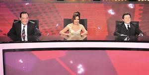 سميرة سعيد تتوسط هاني شاكر وحلمي بكر في البرنامج﻿