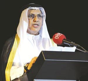 مبارك ناصر الساير متحدثا خلال الاحتفال