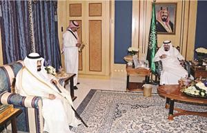 خادم الحرمين الشريفين الملك عبدالله بن عبدالعزيز لدى وصوله الى مدينة الملك عبدالعزيز الطبية للحرس الوطني امس الاول	واس﻿