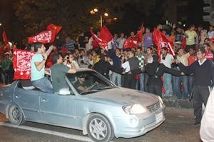 جمهور الاهلي يحتفل في شوارع القاهرة﻿