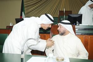 احمد الصبيح متحدثا مع بدر العدساني