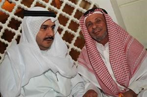 خالد النومس مع احد كبار السن	﻿