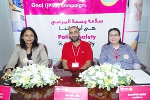 راشد الفضالة وعايشة جون خلال المؤتمر اسامة ابوعطية