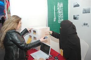 المخترعة السعودية نهى زليعي تتحدث للزميلة دانيا شومان﻿