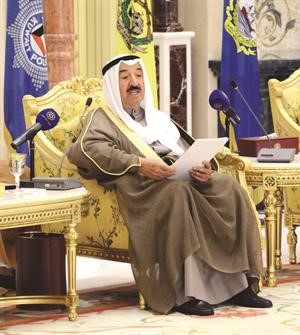 صاحب السمو الامير يلقي كلمته في اللقاء﻿