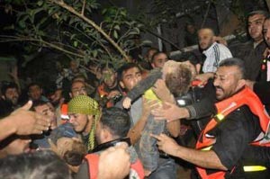رونالدو تبرع بـ 1.5 مليون يورو لأطفال غزة.. وأوزيل يبكي بحرقة.. وفيسبوك يعاقب إيطالية لنشرها صور المجازر