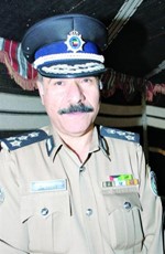 العميد غلوم حبيب﻿