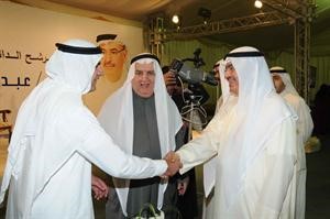  الحبشي مستقبلا بعض الحضور﻿