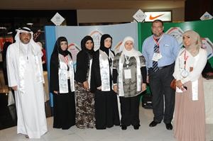 مشاركون في المعرض