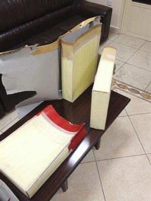  والجيوب السرية في اللوحات حيث اخفيت الحبوب﻿