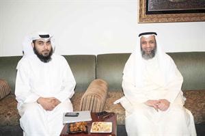 نبيل البشر متحدثا للزميل ثامر السليم
