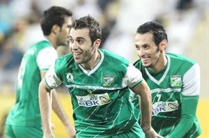 لاعبو العربي تنتظرهم مهمة صعبة امام الفتح	 الازرقكوم﻿