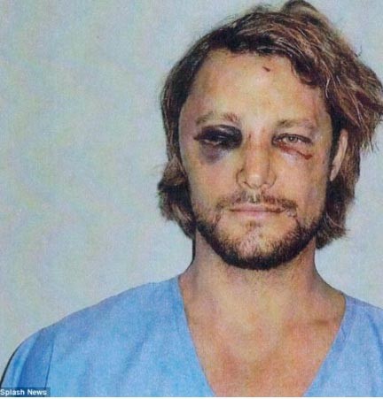 "صور" صادمة لحبيب هالي بيري السابق ..وجنيفر أنيستون تستفز براد بيت من جديد 