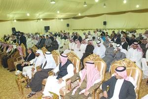 ابناء الدائرة الخامسة في مقر بن حثلين