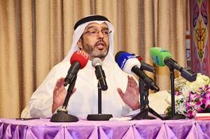 مرشح الدائرة الخامسة ناصر المري متحدثا الى ناخبات الخامسة