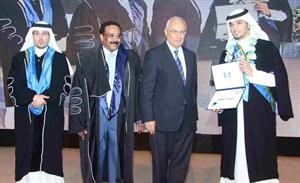 دمحمد حمدان ود نايف المطيري ودمحمد ميرغني خلال تكريم احد الخريجين﻿