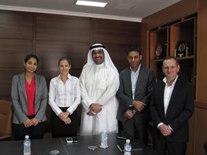 خالد الهندي مع الوفد الزائر﻿
