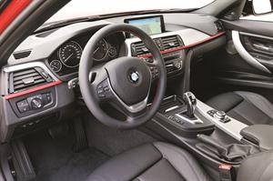 «BMW» الفئة الثالثة الجديدة تحصد جائزة المقود الذهبي