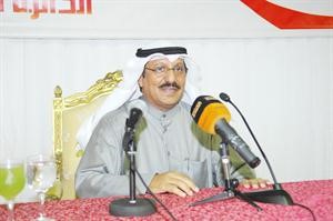 النائب السابق ومرشح الدائرة الرابعة براك النون متحدثا للحضور﻿