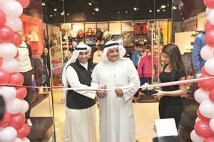 فيصل المطوع ونجله علي المطوع يفتتحان The North Face 	سعود سالم﻿