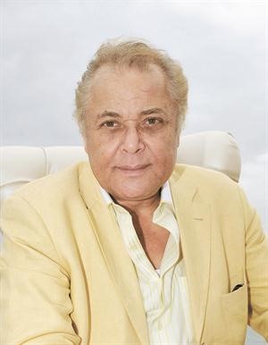 محمود عبدالعزيز﻿
