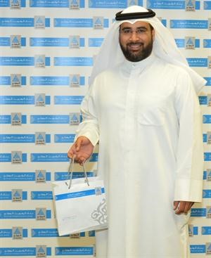 احد الفائزين