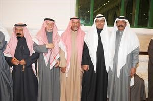 مبارك الخرينج مع ابناء الدائرة الرابعة
