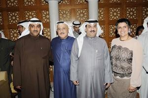 جانب من المهنئين