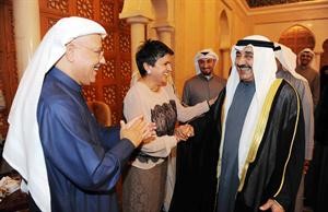 رئيس مجلس الامة السابق جاسم الخرافي يبارك لنبيل الفضل وصفاء الهاشم هاني عبدالله
