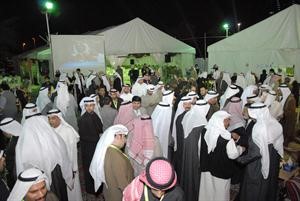 جانب من الحضور في ديوان ديوسف الزلزلة عباس مكحل