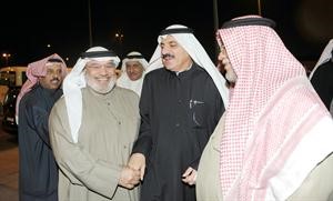 عبدالله المعيوف متوسطا المهنئين﻿