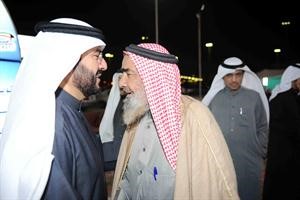 حماد يتلقى التهنئة من عتيق العتيبي﻿
