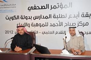 رياض الشرف وخالد الحسن خلال المؤتمر	متين غوزال﻿