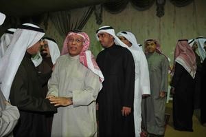 خليل عبدالله يستقبل المهنئين