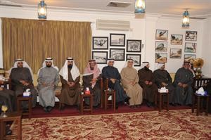 جانب من النواب خلال الاجتماع بديوان المليفي