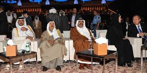 صاحب السمو الامير الشيخ صباح الاحمد وصاحب السمو الشيخ حمد بن خليفة ال ثاني وسمو الشيخ تميم بن حمد والشيخة موزة المسند وبان كي مون﻿