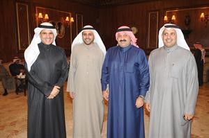 الشيخ احمد اليوسف مهنئا
