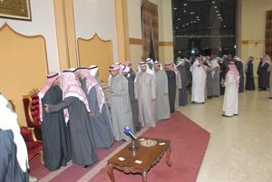 طاهر الفيلكاوي اثناء استقباله المهنئين
