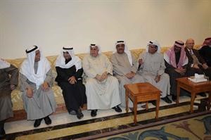 بعض الحضور خلال حفل الاستقبال﻿