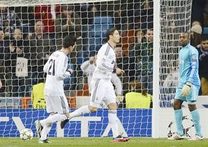 فرحة مهاجم ريال مدريد كريستيانو رونالدو بهدفه في مرمى اياكس	 افپ﻿