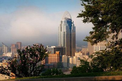 برج Great American Tower في مدينة سينسيناتي الامريكية ويبلغ طولها 203 مترا ، بواقع 41 طابقا