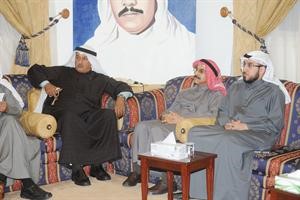 اسامة الشاهين وبعض الحضور﻿