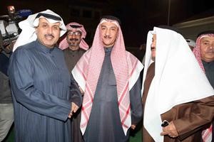 عدنان المطوع يتلقى تهنئة من الشيخ حمد جابر العلي﻿