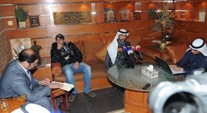نواف الفزيع خلال حديثه في مؤتمره الصحافي امس﻿