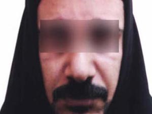 خمسة مصريين تنكروا بزي منقبات لقتل شخصين.. وضبط وافد أثناء تهريبه داخل شنطة سيارة بالسعودية
