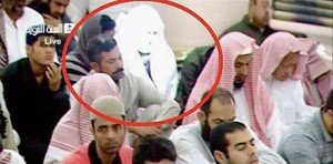 بالفيديو.. رئاسة الحرم النبوي تنفي وجود كائن غريب بالروضة الشريفة وتؤكد ما حدث مجرد عبث في التصوير